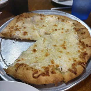 White Garlic Ricotta Chicken Pizza