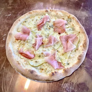 Pear Honey Pizza