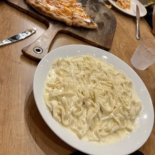 Fettuccine Alfredo