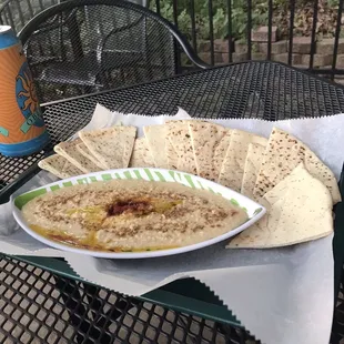 Hummus with pita