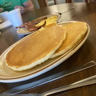 Pancakes. This picture doesn&apos;t do justice to how large they are.