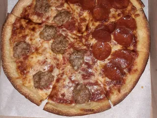Farinacci Pizza
