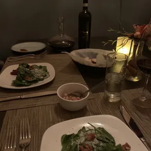 Baby spinach and poached pear walnut salad