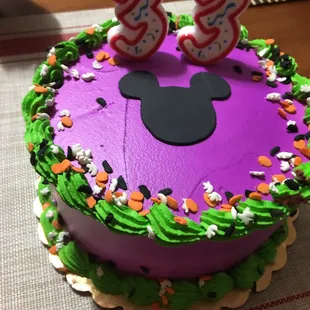 Halloween inspired Mickey cake