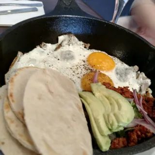 Huevos con Chorizo