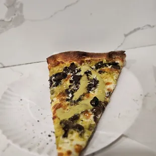 Poblano slice. DO NOT ORDER THIS. This is the only bad slice here