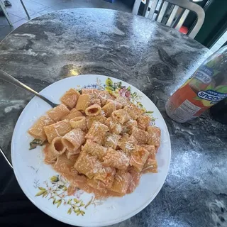 PASTA Ala Vodka Papa Leoni