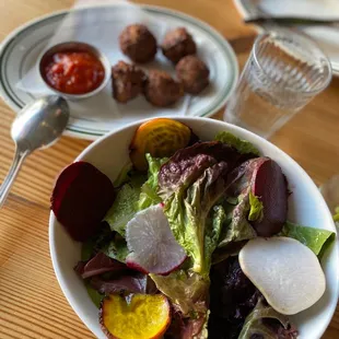 House Salad &amp; Meatballs