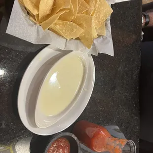 Queso chips and salsa.