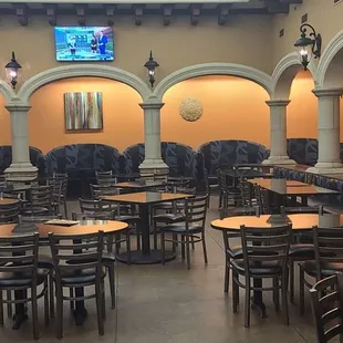 Main dining area view as you enter