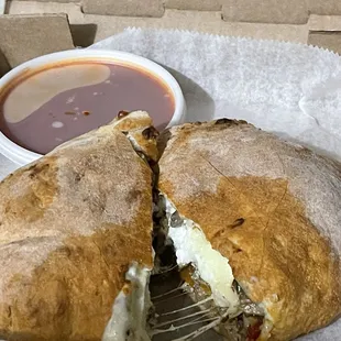 Steak calzone (1/2)
