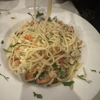 Linguini with Clam Sauce