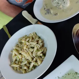 My husband's gluten-free pasta and the Filetto al Pepe Verde.