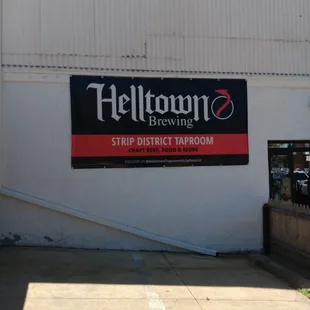 Helltown Brewing come for a hot dog  &amp; cold beer  
1700 Penn Ave 12-5 today
