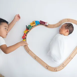 Newborn photo portraits - siblings