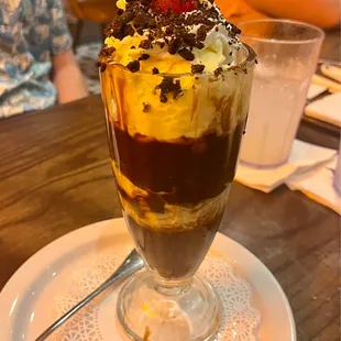 Chocolate chip sundae