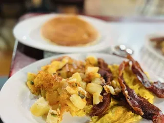 L&L Hawaiian Barbecue