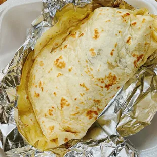 You get 2 baleadas per order