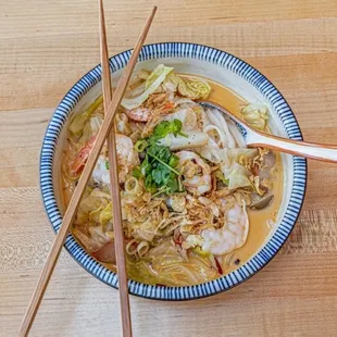 Tom kah shrimp add noodles