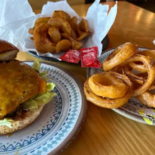 Swaygu, rings, fries