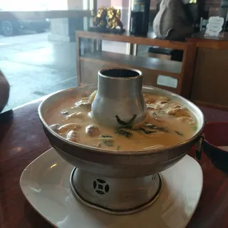 Large Seafood Tom Kha