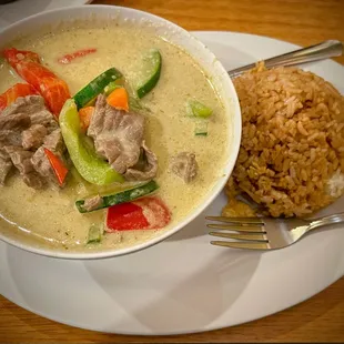 Green Curry (Beef) with Fried Rice - Dinner Portion