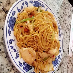 noodle soup, ramen and noodles, food, noodle dish, ramen, noodles