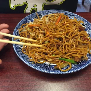 Small pork Lo Mein