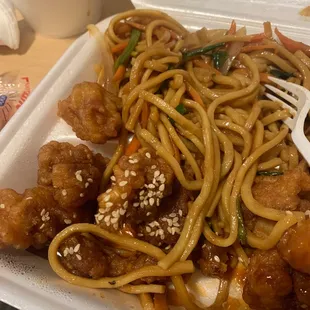 Sesame Chicken and lo mein