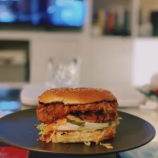 DIRTY BIRD BUN*