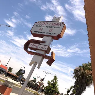A must when visiting Los Angeles, great service, great food, and good pricing!