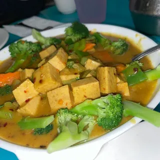 Meatless Chicken w./Curry Chicken