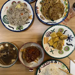 Veggie lo mien, pork wontons, sweet and sour chicken, hot and sour soup, duck fried rice