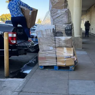 Folks bought a pallet of stuff, they will resell at flea market! 2/13/23