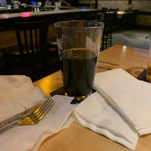 Stella Artois Lager, International Pale Lager 5.2% ABV 25 IBU Stella Artois, Leuven, Belgium