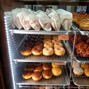 Donuts are lined up at the opening time