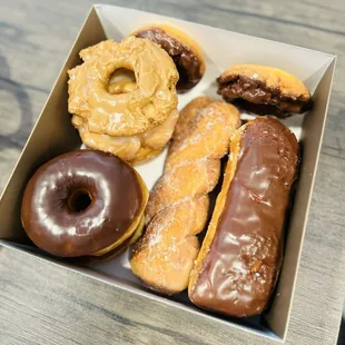 dough desserts, donuts, food