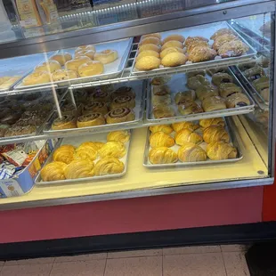 bagels, interior