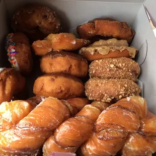 Mmmmmmmmouth watering fresh made DoNuts