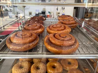 Lee's Donut