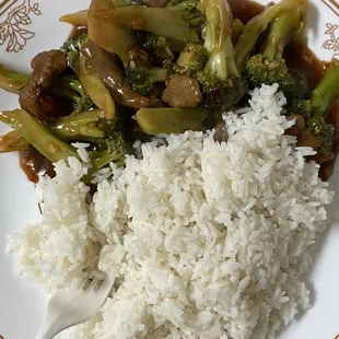 41. Beef Broccoli with white rice