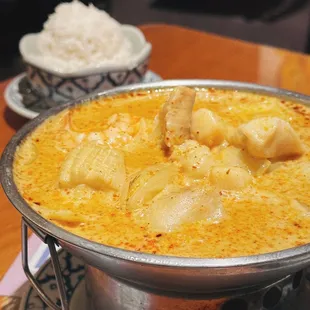 Yellow Curry with seafood