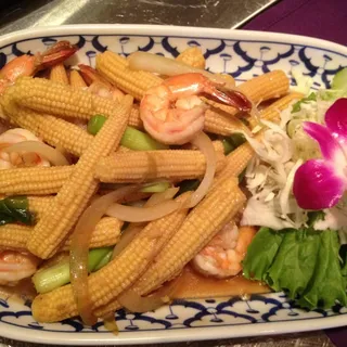 2. Shrimp with Baby Corn