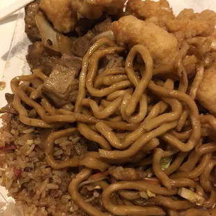 ramen and noodles, noodle dish, noodles, noodle soup, food, ramen