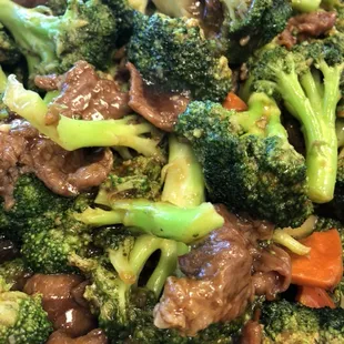 BEEF &amp; BROCCOLI | Table/ Menu Item