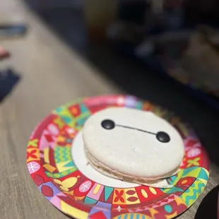 Baymax macaron