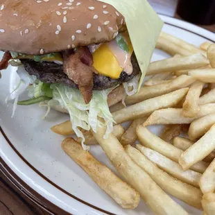 Avocado Bacon Cheeseburger
