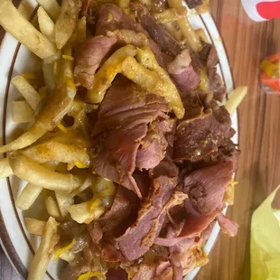 Pastrami chili cheese fries so good !!!