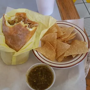Salsa Verde Burritos