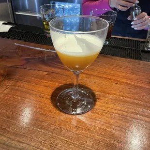 Remnants of a GD Whiskey Sour.  Smooth.